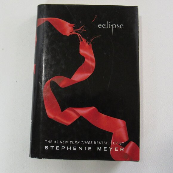 The Twilight Saga: 2 Hardcover Books Eclipse & Breaking Dawn by Stephenie Meyer - Picture 2 of 12